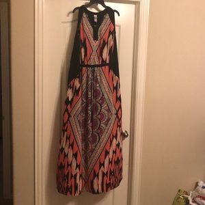 Size 1x Sleeveless Maxi Dress
